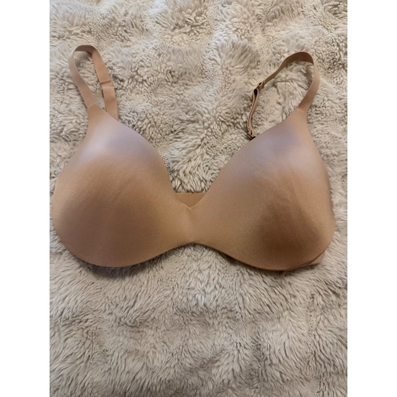 SKIMS Other - NWOT SKIMS Fits Everybody Triangle wireless bra Nude Seamless Comfort Bra 34DD